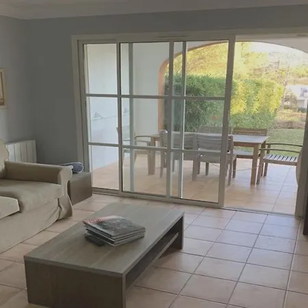 Casa vacanze House With 2 Bedrooms In Grimaud With Shared Pool And Furnished Garden 1 Km From The *